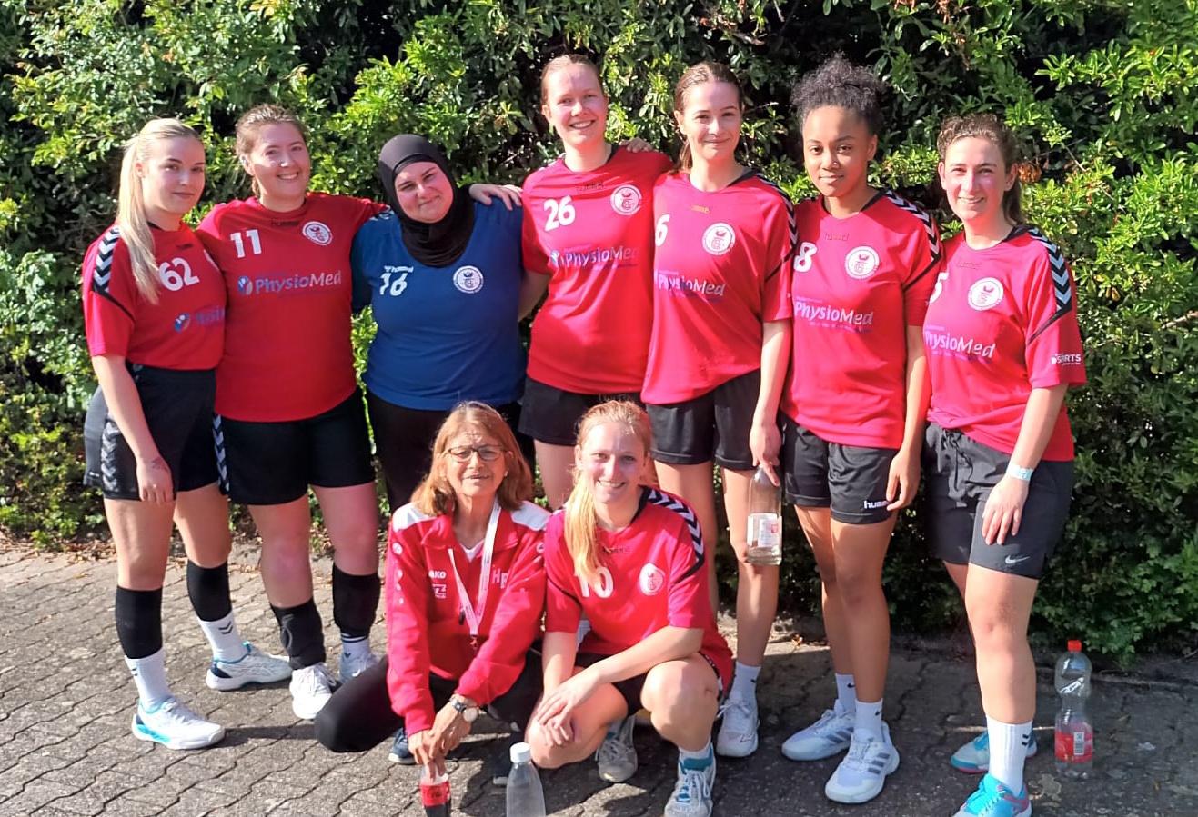 Handball Damen 24/25 Handball Damen nach dem letzen Sasonspiel 24/25